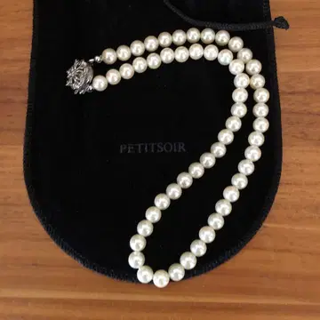 펄 목걸이 진주 / 푸치 소와르