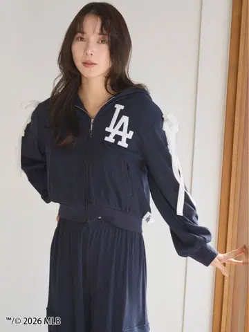 SNIDEL HOME [ MLB ] 컷 후디 NVY