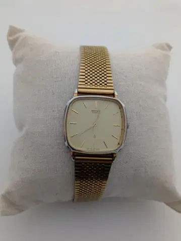 세이코 쿼츠 손목시계 골드 작동