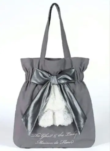 극단 사계절 고스트 앤 레이디 리본 토트백 그레이 메종 드 플뢰르