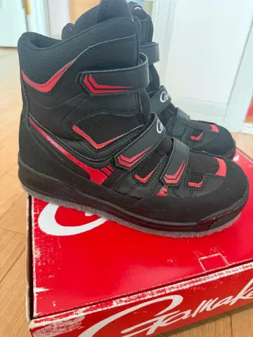 가마가츠 스파이크 슈즈 M(24.5~25.0)