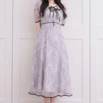 pium 바이컬러 레이스 케이프 원피스