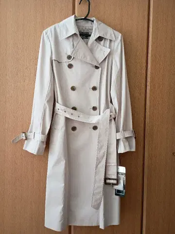 여성용 트렌치코트 (백 오픈) 미사용품 RYOKOKIKUCHI