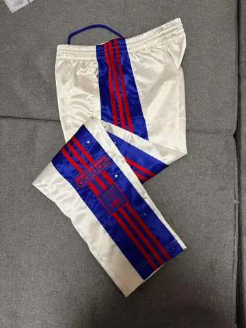 adidas 트랙 팬츠 블루 x 레드