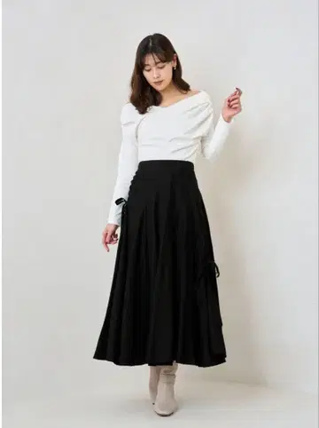 Her lip to Be Mine Gather Ribbon Skirt