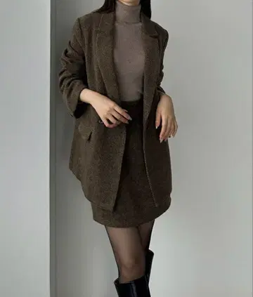 헤링본 테일러드 자켓 + 미니 스커트 SET (인팬츠 포함)