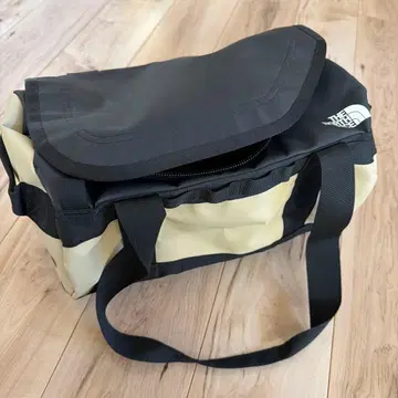 THENORTHFACE 백 미사용 베이지 더플백