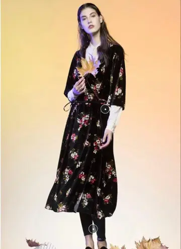 컨디션 최상 포르테 포르테 플로럴 랩 드레스 맥시 리본 완판템 벨로아