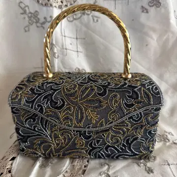 새상품급 빈티지 비즈 자수 백 클래식 파티 엘레강트