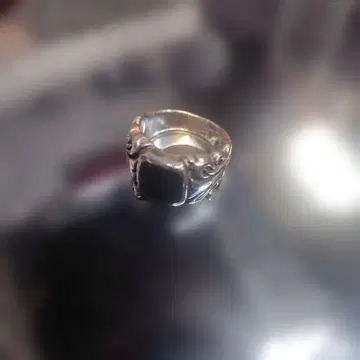 실버 스퀘어 컷 반지