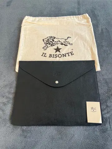 IL BISONTE 블랙 클러치백