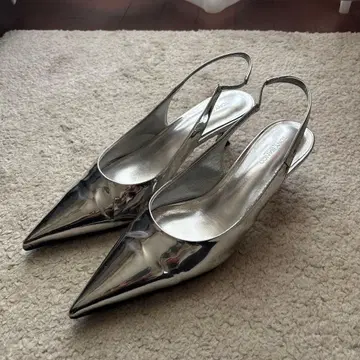 TONYBIANCO KIMONO 토니비앙코 슬링백 펌프스 실버