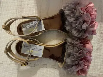 PIPPICHIC 플라워 디자인 힐 샌들 37.5