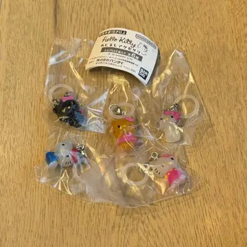 헬로키티 메지루시 액세서리 세미 컴프 가챠