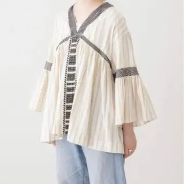 카구레 kagure 인도면 스트라이프 자수 블라우스 아이보리 코튼