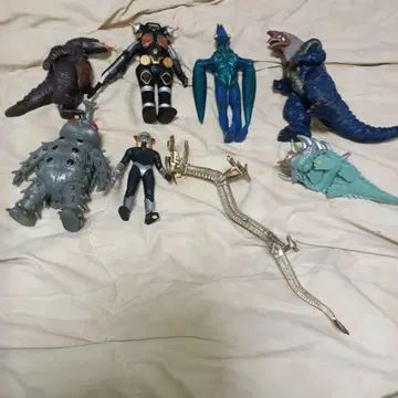 울트라맨 시리즈 괴수 피규어 8체 세트