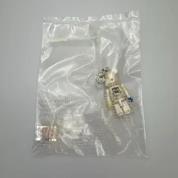 베어브릭 MEDICOM TOY 10th Anniversary