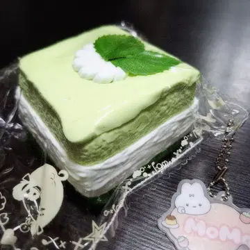 MoMo 말차 케이크 스퀴즈