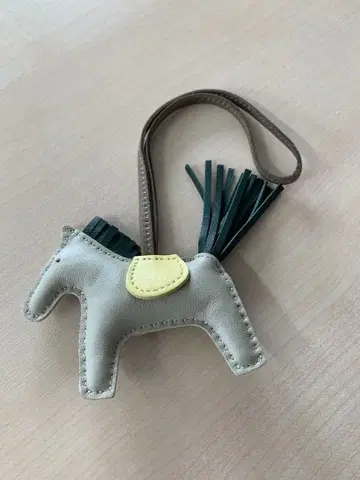 미사용 새상품 말 모양 로데오 참 페가수스 호스 고급 가죽