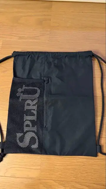 BLESS U x SPLR 로고 드로스트링 백 냅색