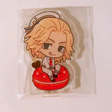 사노 만지로 아크릴 스탠드 화이트 코디