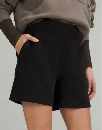 룰루레몬 스쿠버 숏팬츠