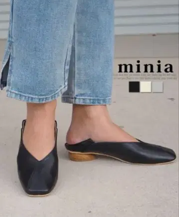 minia 블랙 스퀘어토 플랫슈즈