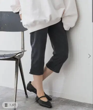 스픽 앤 스팬 Higuchi*S 블랙 데님 카프리 팬츠 38