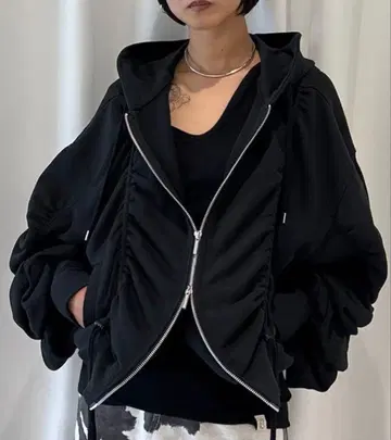 Ameri 볼륨 개더드 집업 후디 블랙