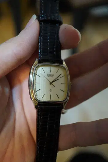 세이코 SEIKO 샤리오 스퀘어 작동품 새상품 가죽 벨트