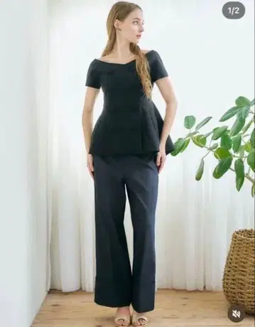 더블 버튼 클래시컬 베스트 미사용 새상품 MARONENONFEE