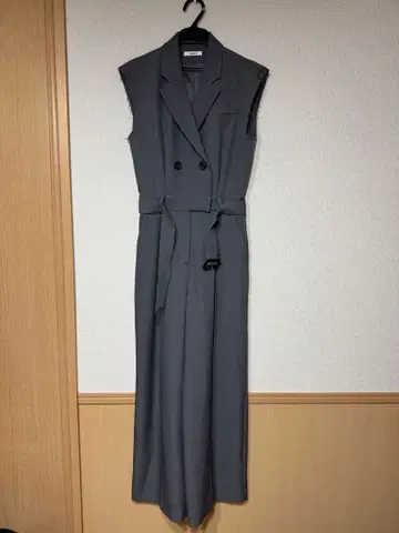 MURUA 그레이 슬리브리스 올인원