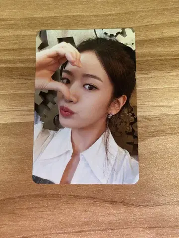 IVE THE PROM QUEENS 본국 트레이딩 카드 유진