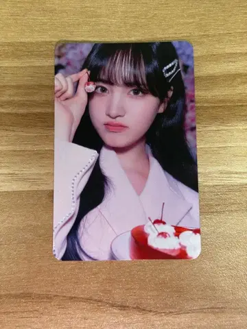 IVE THE PROM QUEENS 본국 트레이딩 카드 리즈