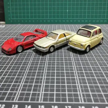 토미카 프리미엄 닛산 레퍼드 피아트 500F 페라리 F40 단종