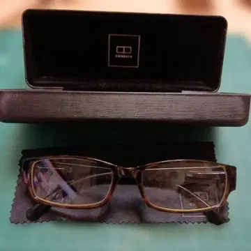 OWNDAYS 안경 케이스 포함