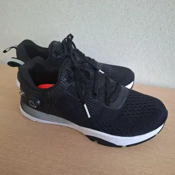 Reebok 스니커즈 카디오 펌프 퓨전 BK 22.5cm