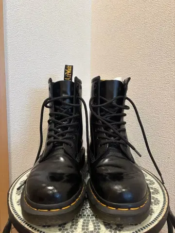 닥터 마틴 블랙 하이컷 부츠