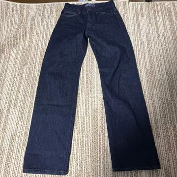 UNIQLO JW Anderson 스트레이트 청바지 21