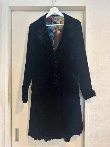 블랙 벨벳 롱 코트 프렌지 패션