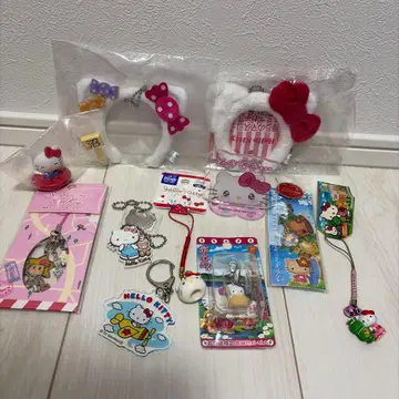 산리오 헬로키티 키티 굿즈 묶음 판매 지역 한정 스트랩