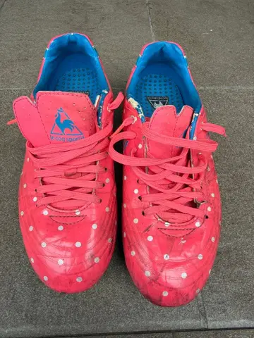 르꼬끄 스포르티브 축구화 핑크 도트