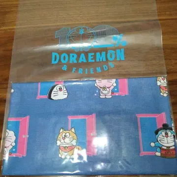 100% 도라에몽 & 프렌즈 수건 & SHOP 봉투 포함