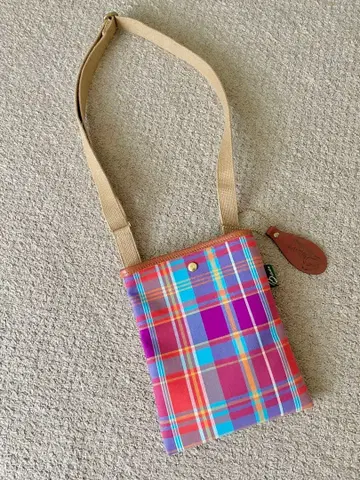 Brady 봄 한정판 숄더백 완판템