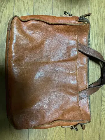 IL BISONTE (일비종떼) 의 가죽