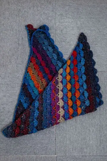 컬러풀 손뜨개질 스톨