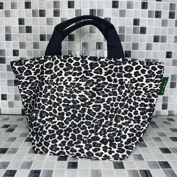 에르베샤 펠리에 1027F 팬서 블랑 나일론 보트형 토트