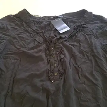 ZARA BASIC 블랙 반팔 셔츠 프릴