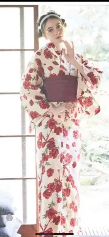 빨간색 장미 무늬 유카타 오비 일본 나막신 세트