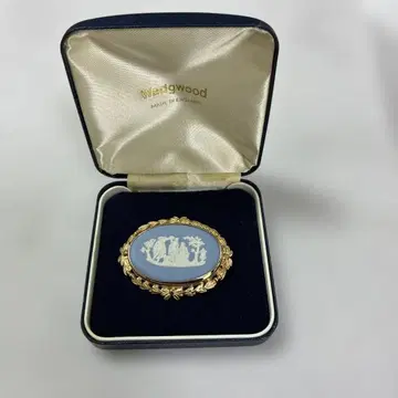 WEDGWOOD 웨지우드 재스퍼웨어 브로치 카메오